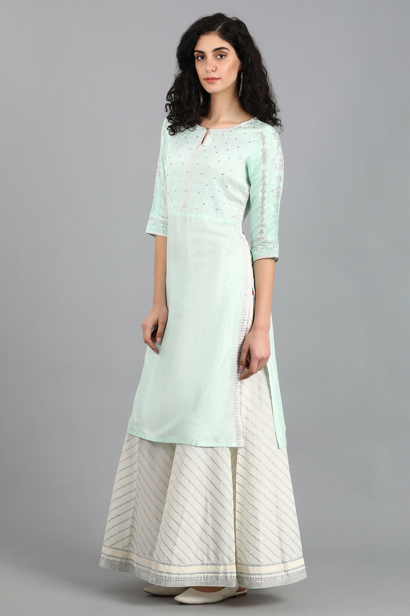 Blue Round Neck Solid kurta