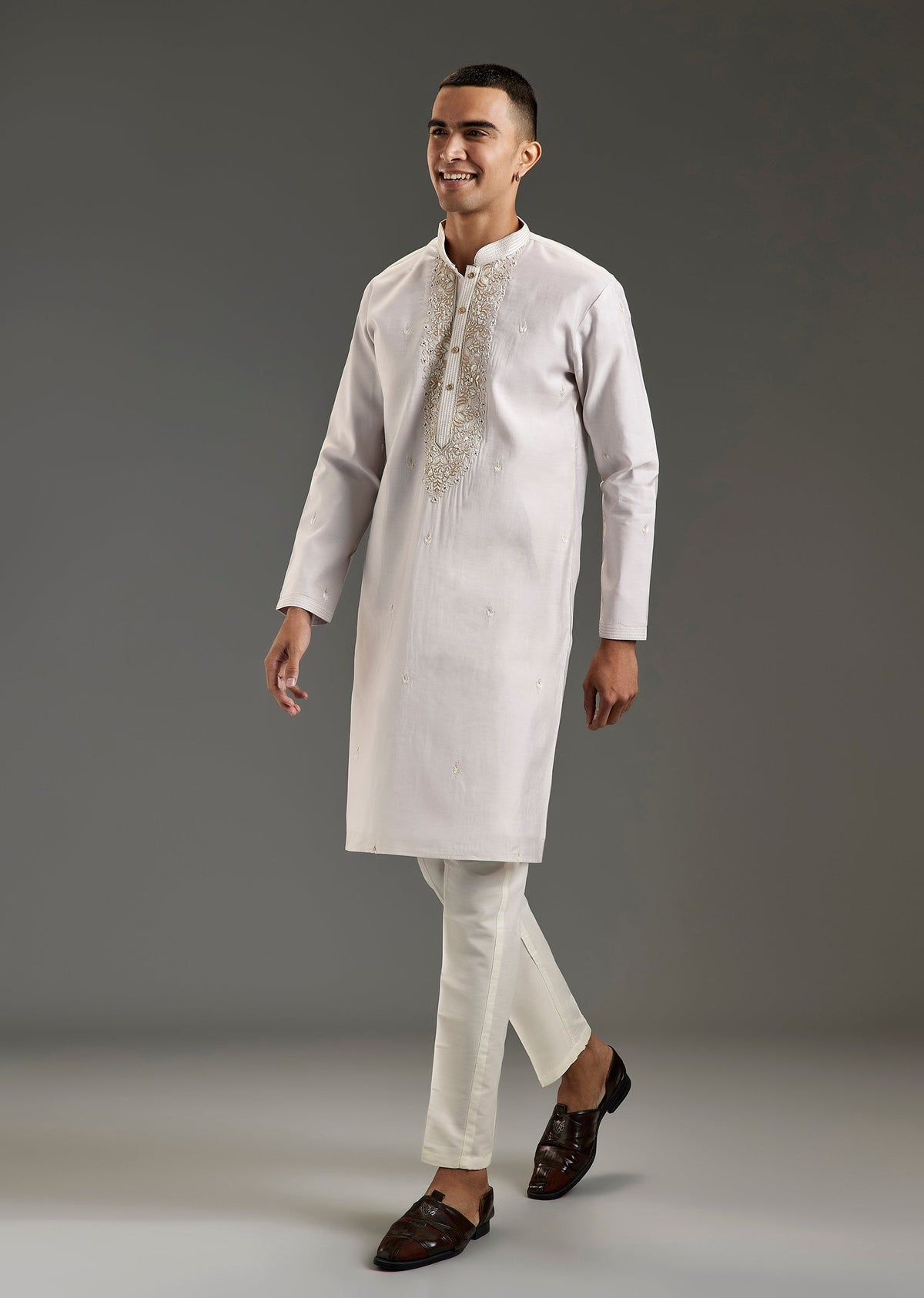 Ivory Silk Kurta Set With Zardosi Butti Embroidered Yoke