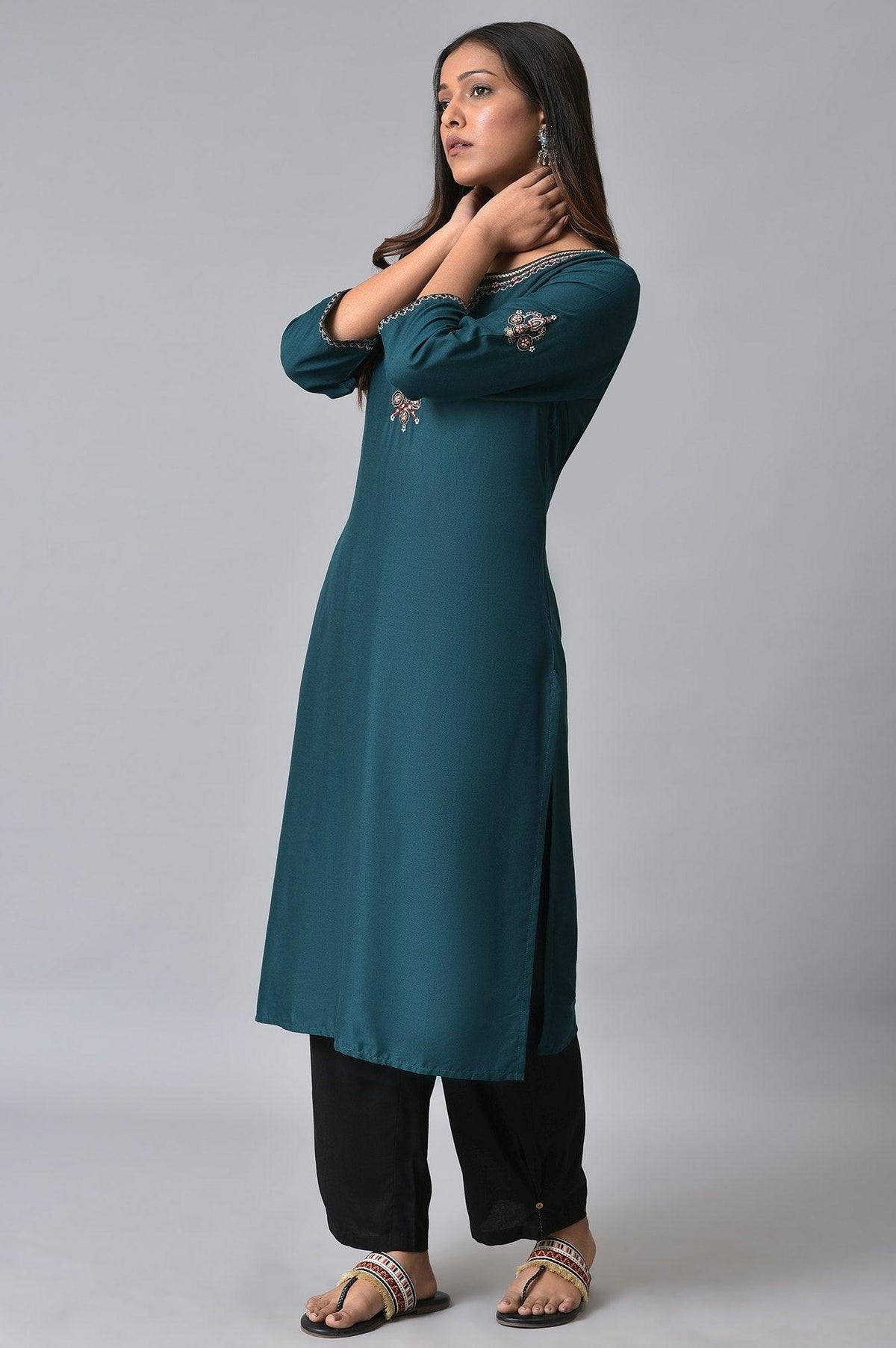 Teal Embroidered Plus Size Round Neck kurta