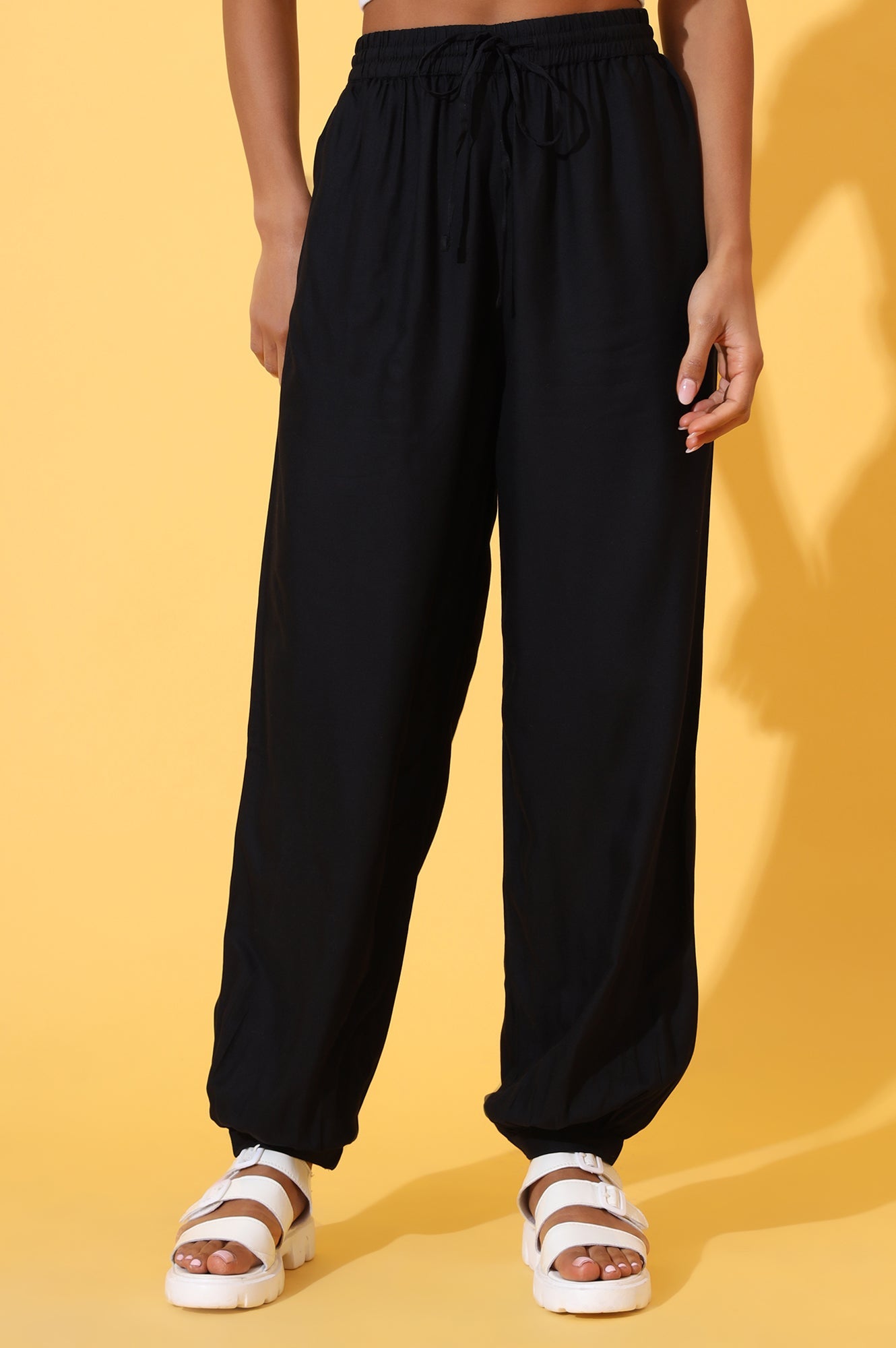 Elleven Women's Black Solid Ankle Length Rayon Harem Pants